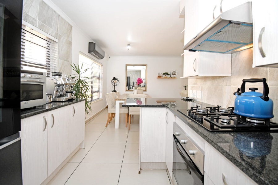 3 Bedroom Property for Sale in North Riding Gauteng