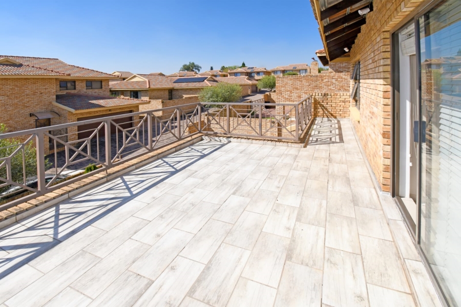 3 Bedroom Property for Sale in North Riding Gauteng