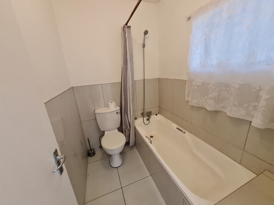 1 Bedroom Property for Sale in Bryanston Gauteng