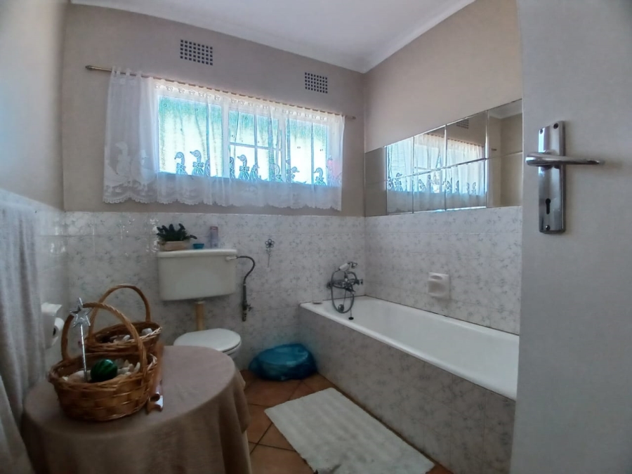 3 Bedroom Property for Sale in Lindhaven Gauteng