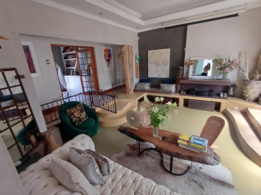 8 Bedroom Property for Sale in Florida Gauteng