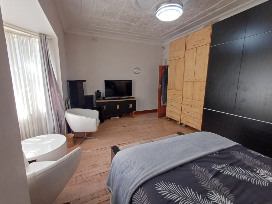 8 Bedroom Property for Sale in Florida Gauteng