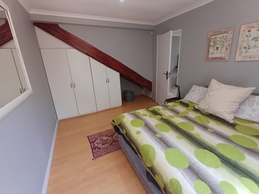 8 Bedroom Property for Sale in Florida Gauteng