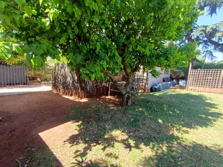 8 Bedroom Property for Sale in Florida Gauteng