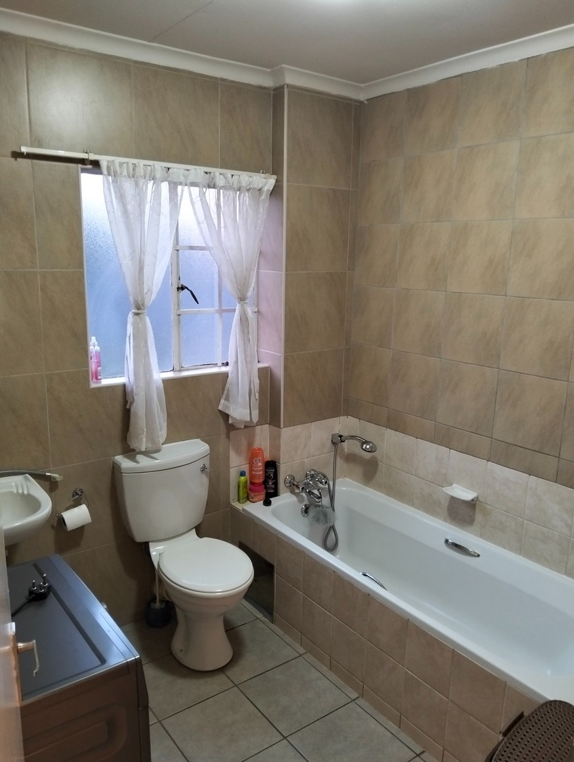 2 Bedroom Property for Sale in Brentwood Park Gauteng