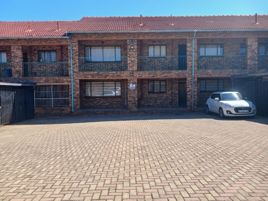 1 Bedroom Property for Sale in Lewisham Gauteng