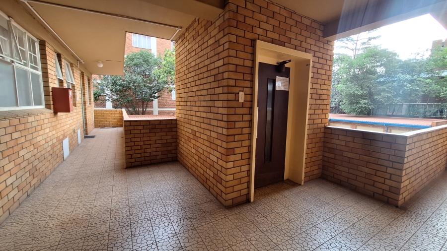 2 Bedroom Property for Sale in Sunnyside Gauteng