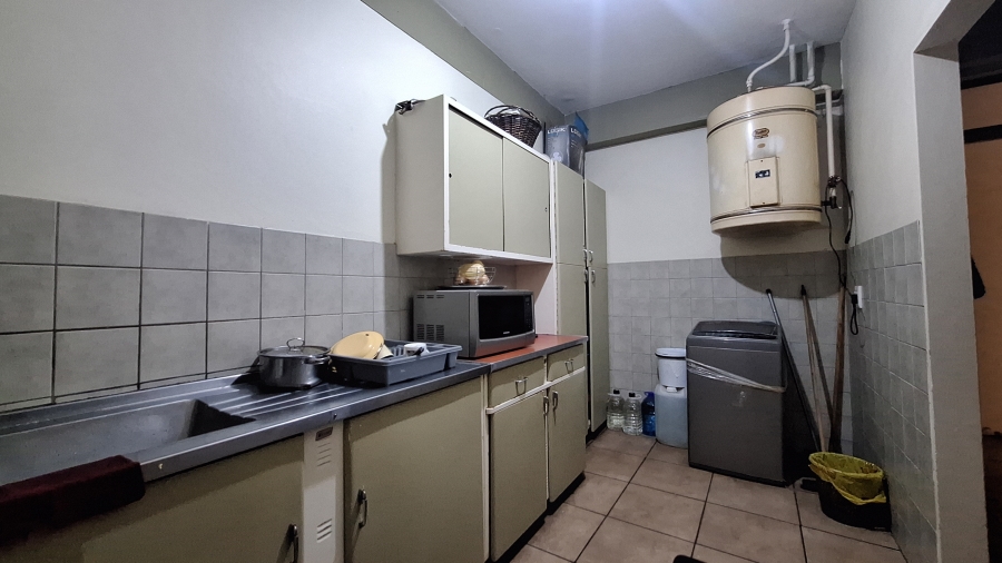 2 Bedroom Property for Sale in Sunnyside Gauteng