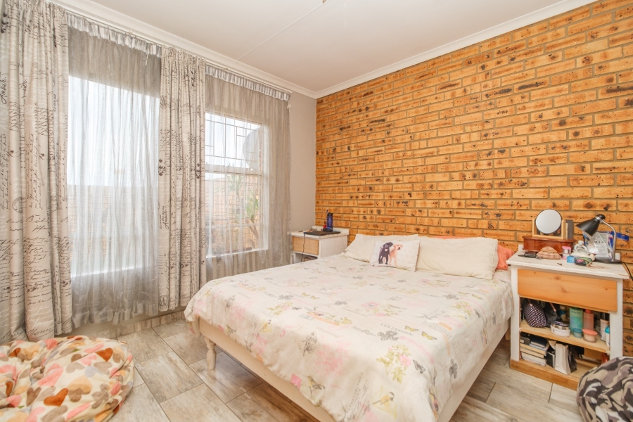 2 Bedroom Property for Sale in Rangeview Gauteng