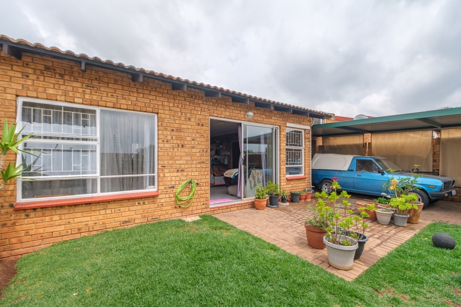 2 Bedroom Property for Sale in Rangeview Gauteng