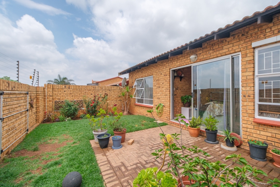 2 Bedroom Property for Sale in Rangeview Gauteng