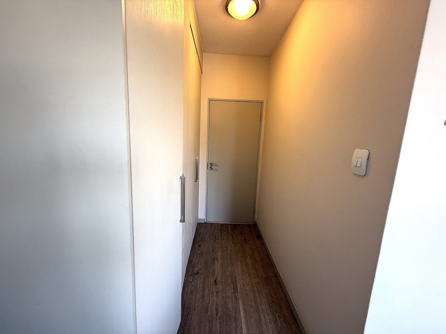 1 Bedroom Property for Sale in Morningside Gauteng