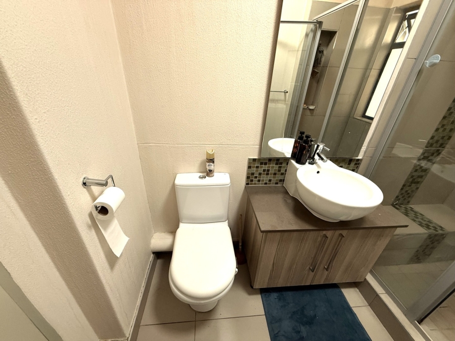 1 Bedroom Property for Sale in Morningside Gauteng