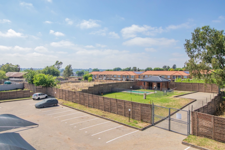 2 Bedroom Property for Sale in Rynfield Gauteng