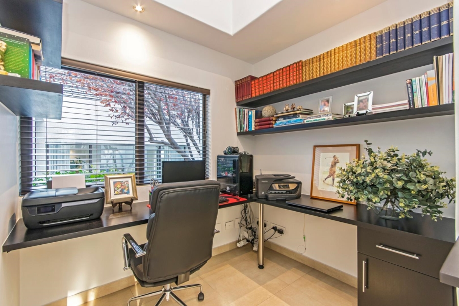 To Let 3 Bedroom Property for Rent in Dainfern Golf Estate Gauteng