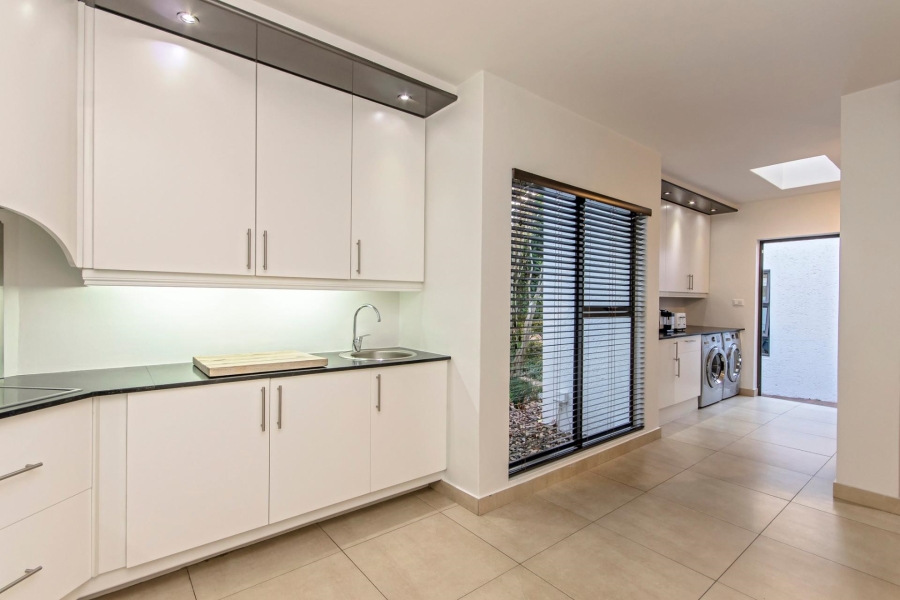 To Let 3 Bedroom Property for Rent in Dainfern Golf Estate Gauteng