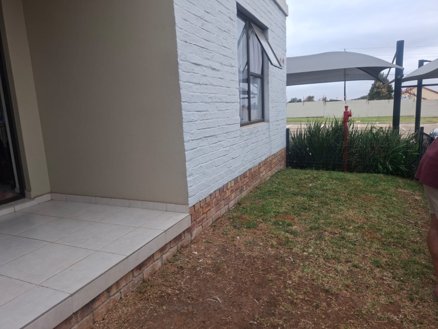 2 Bedroom Property for Sale in Brentwood Park Gauteng