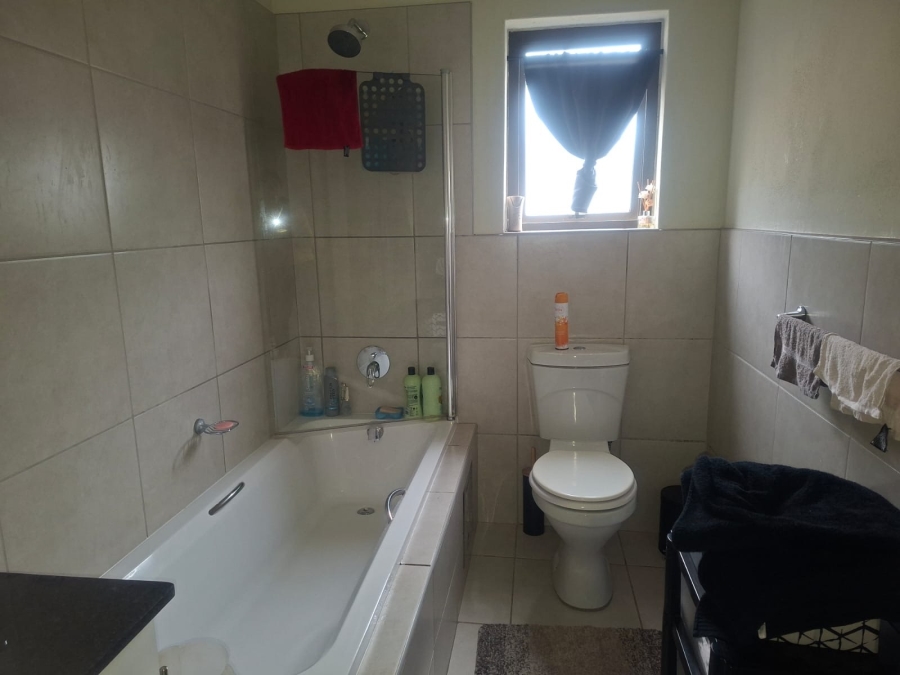 2 Bedroom Property for Sale in Brentwood Park Gauteng