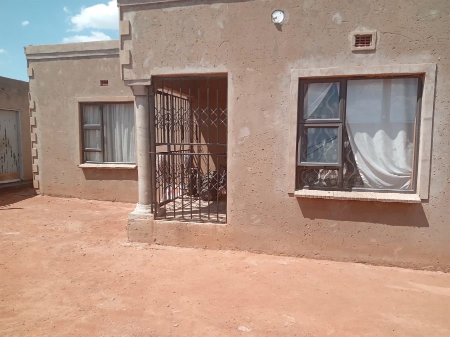 2 Bedroom Property for Sale in Bram Fischerville Gauteng