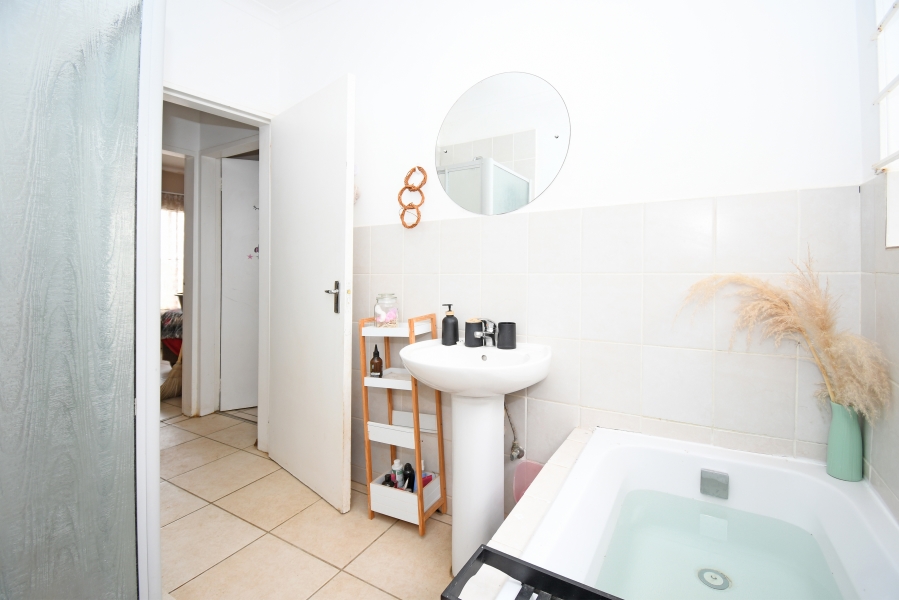 2 Bedroom Property for Sale in Zandspruit Gauteng