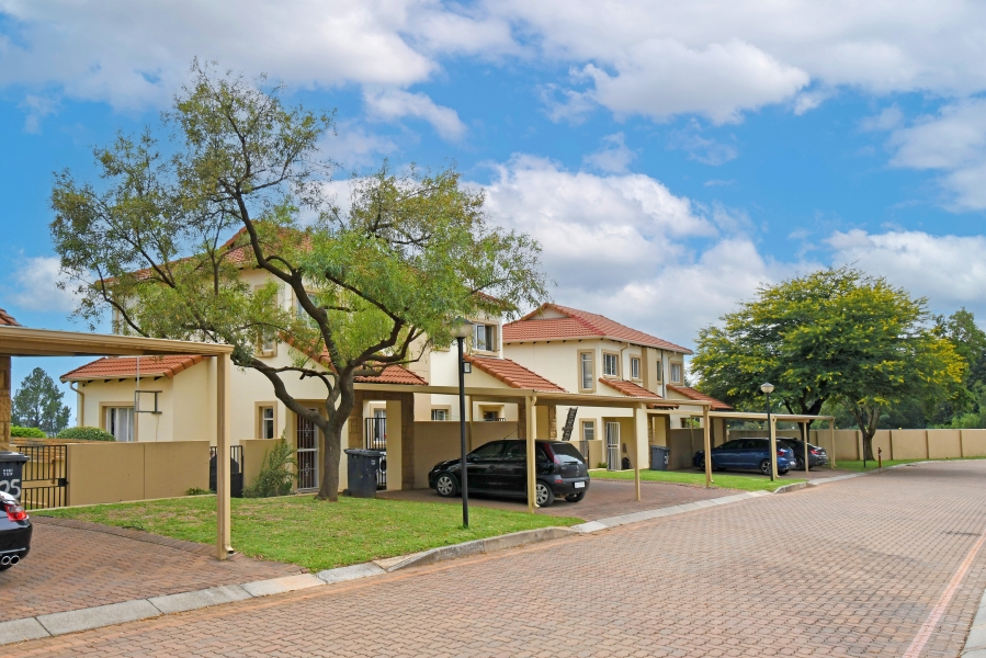 2 Bedroom Property for Sale in Zandspruit Gauteng