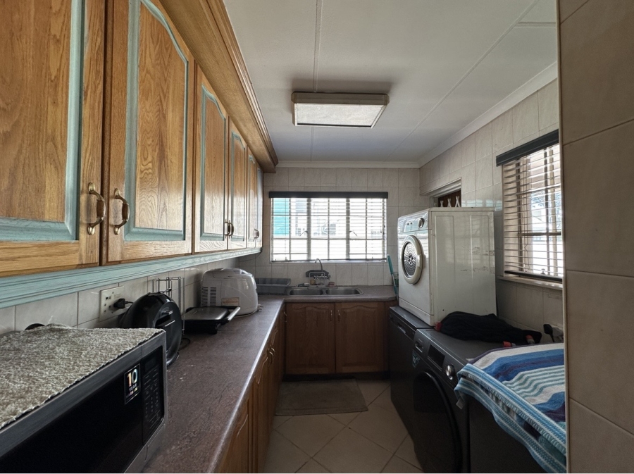 2 Bedroom Property for Sale in Verwoerdpark Gauteng