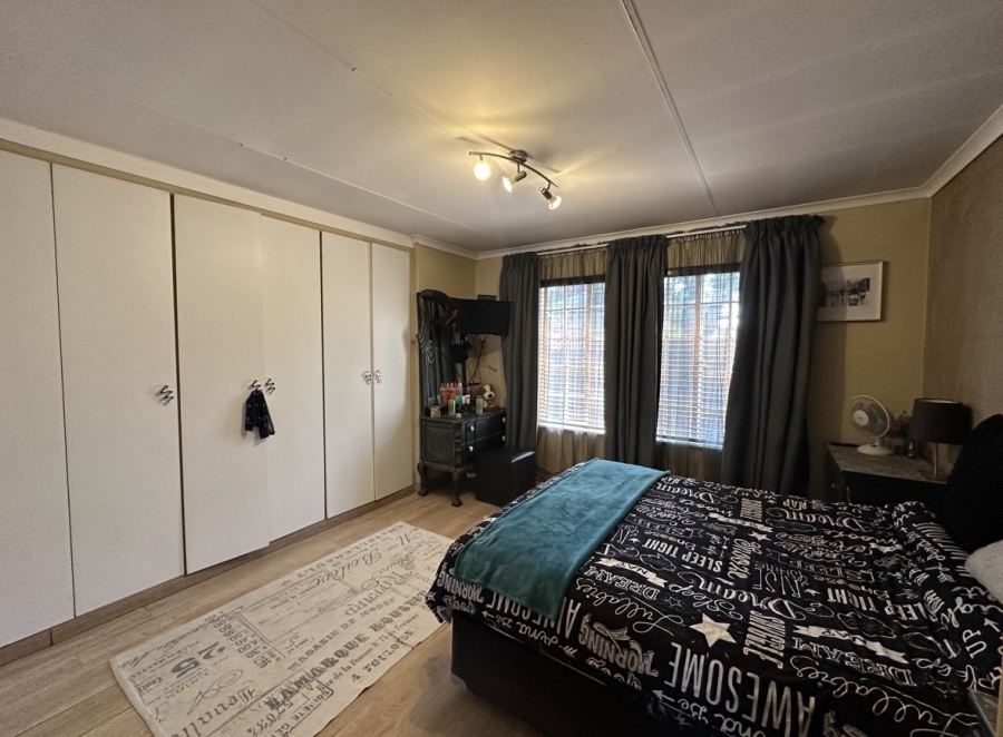 2 Bedroom Property for Sale in Verwoerdpark Gauteng