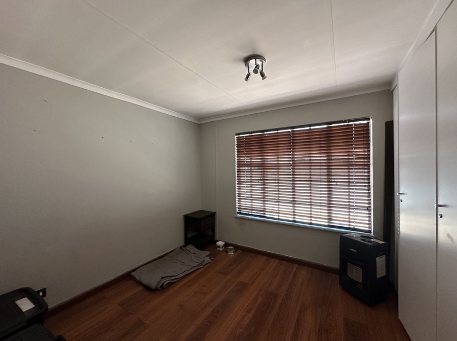 2 Bedroom Property for Sale in Verwoerdpark Gauteng