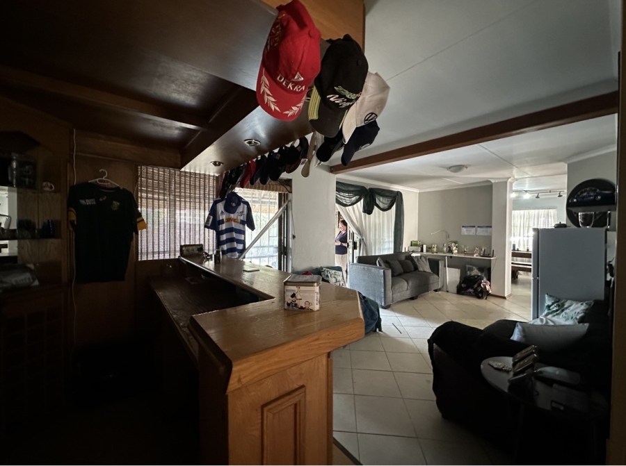 2 Bedroom Property for Sale in Verwoerdpark Gauteng