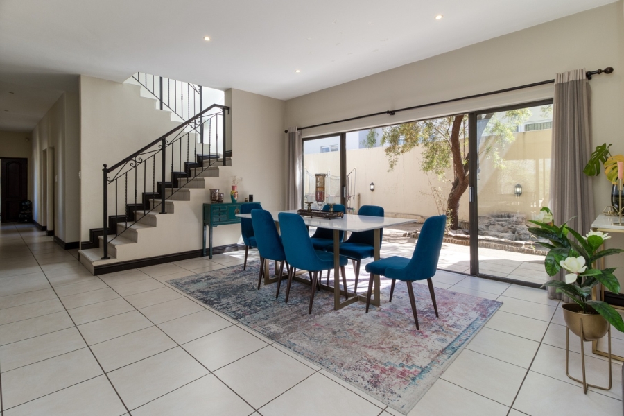 To Let 4 Bedroom Property for Rent in Dainfern Golf Estate Gauteng