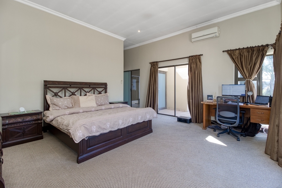 To Let 4 Bedroom Property for Rent in Dainfern Golf Estate Gauteng