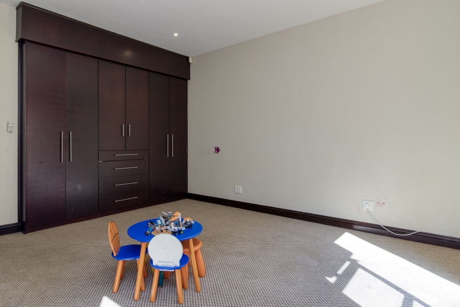 To Let 4 Bedroom Property for Rent in Dainfern Golf Estate Gauteng