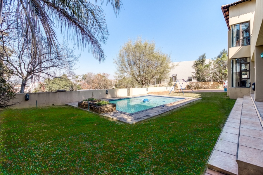 To Let 4 Bedroom Property for Rent in Dainfern Golf Estate Gauteng