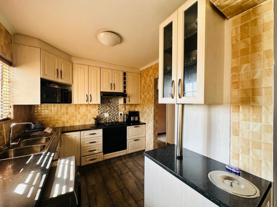 2 Bedroom Property for Sale in Castleview Gauteng