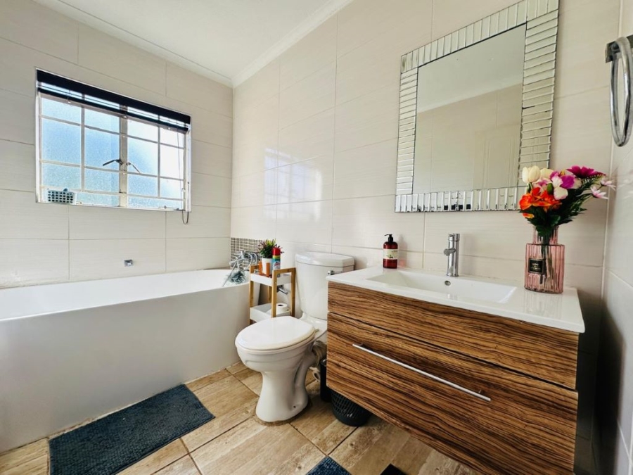 2 Bedroom Property for Sale in Castleview Gauteng