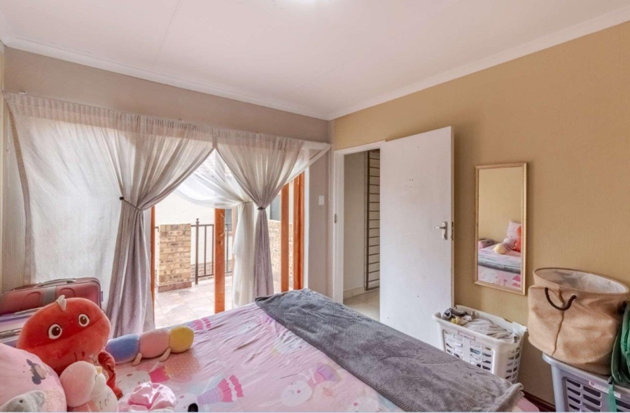 2 Bedroom Property for Sale in Willowbrook Gauteng