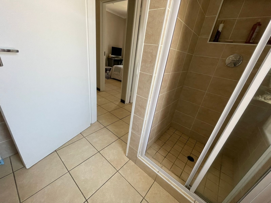 2 Bedroom Property for Sale in Wilgeheuwel Gauteng