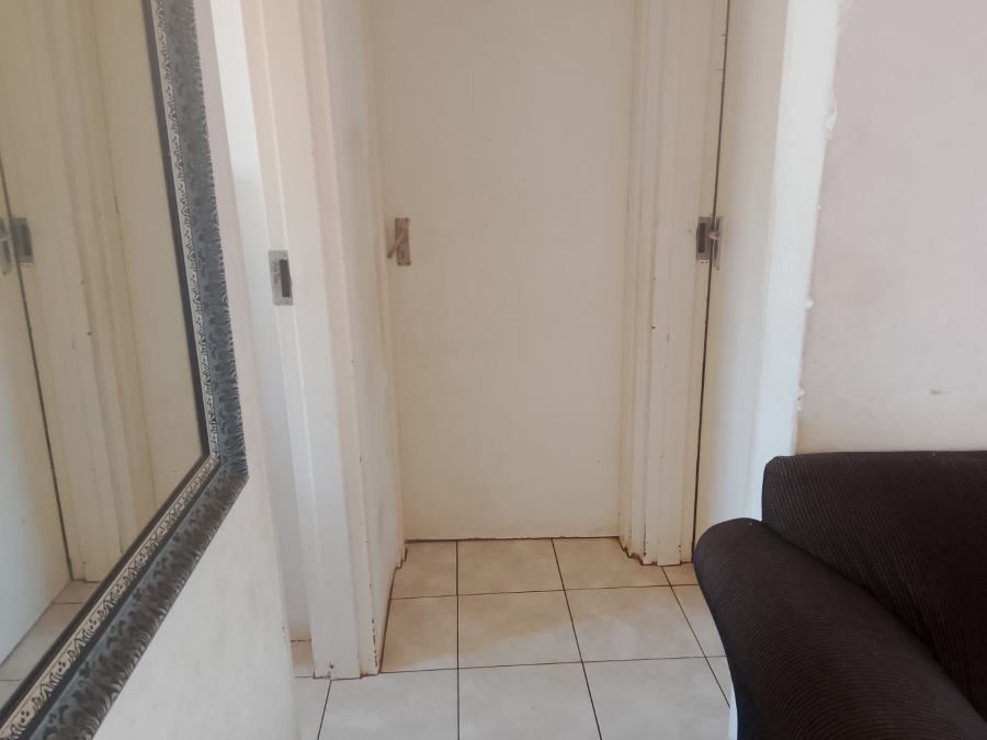 2 Bedroom Property for Sale in Bram Fischerville Gauteng