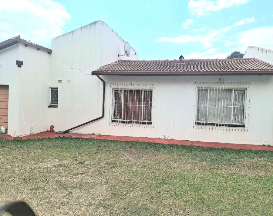 3 Bedroom Property for Sale in Westonaria Gauteng