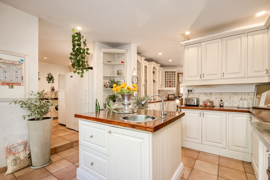 To Let 5 Bedroom Property for Rent in Dainfern Golf Estate Gauteng