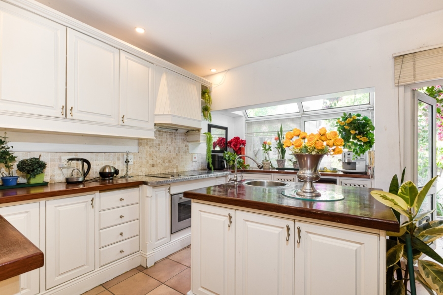 To Let 5 Bedroom Property for Rent in Dainfern Golf Estate Gauteng