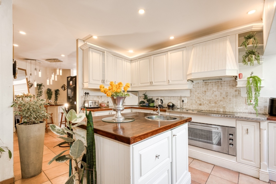 To Let 5 Bedroom Property for Rent in Dainfern Golf Estate Gauteng