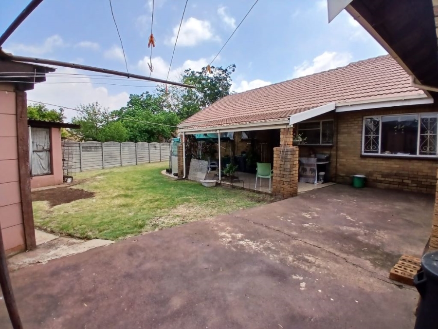 3 Bedroom Property for Sale in Elspark Gauteng