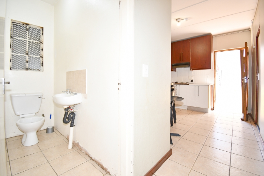 7 Bedroom Property for Sale in Cosmo City Gauteng