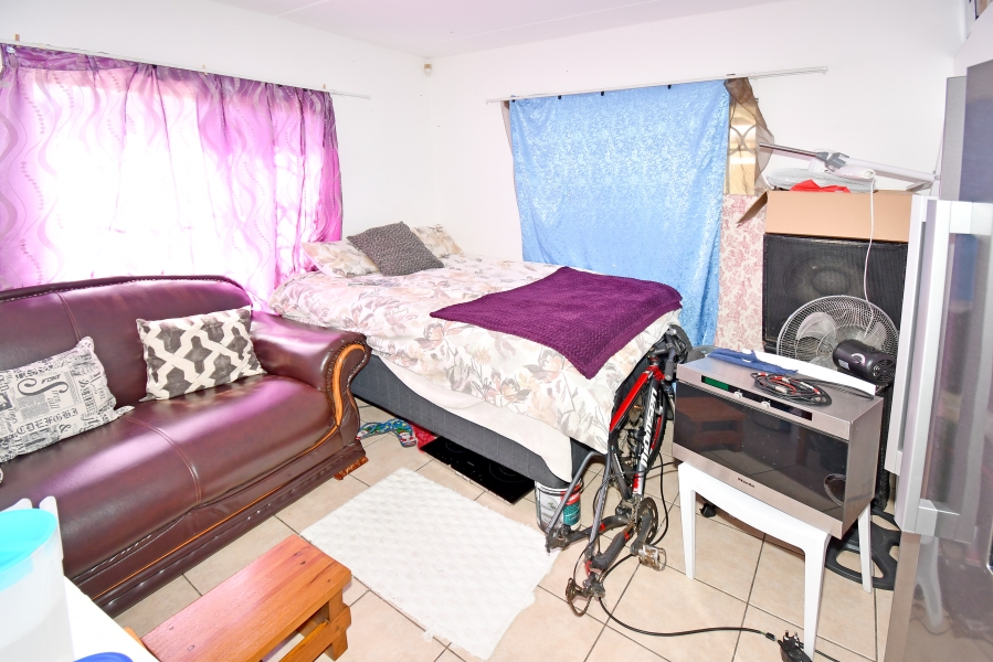 7 Bedroom Property for Sale in Cosmo City Gauteng