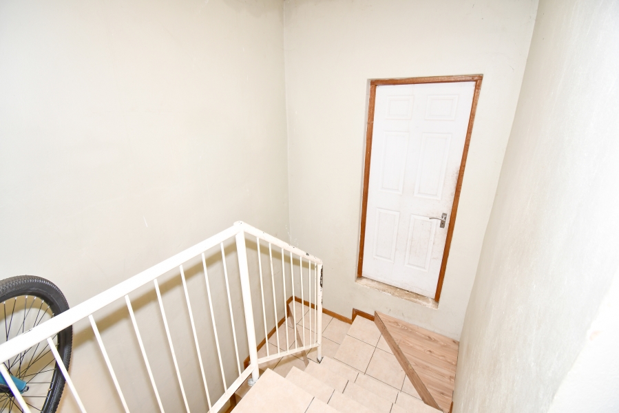 7 Bedroom Property for Sale in Cosmo City Gauteng