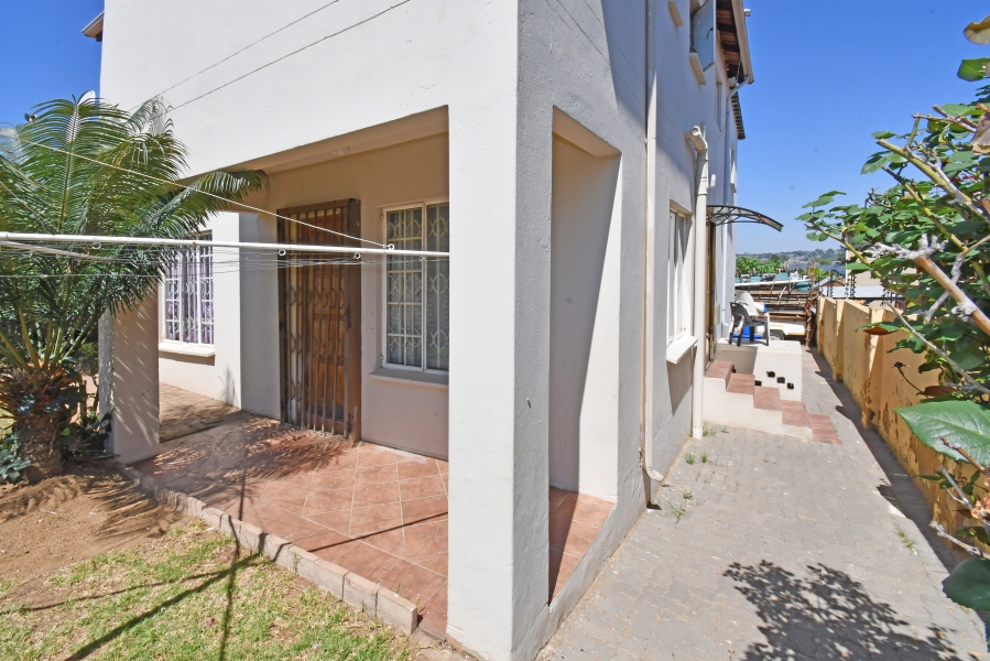 7 Bedroom Property for Sale in Cosmo City Gauteng