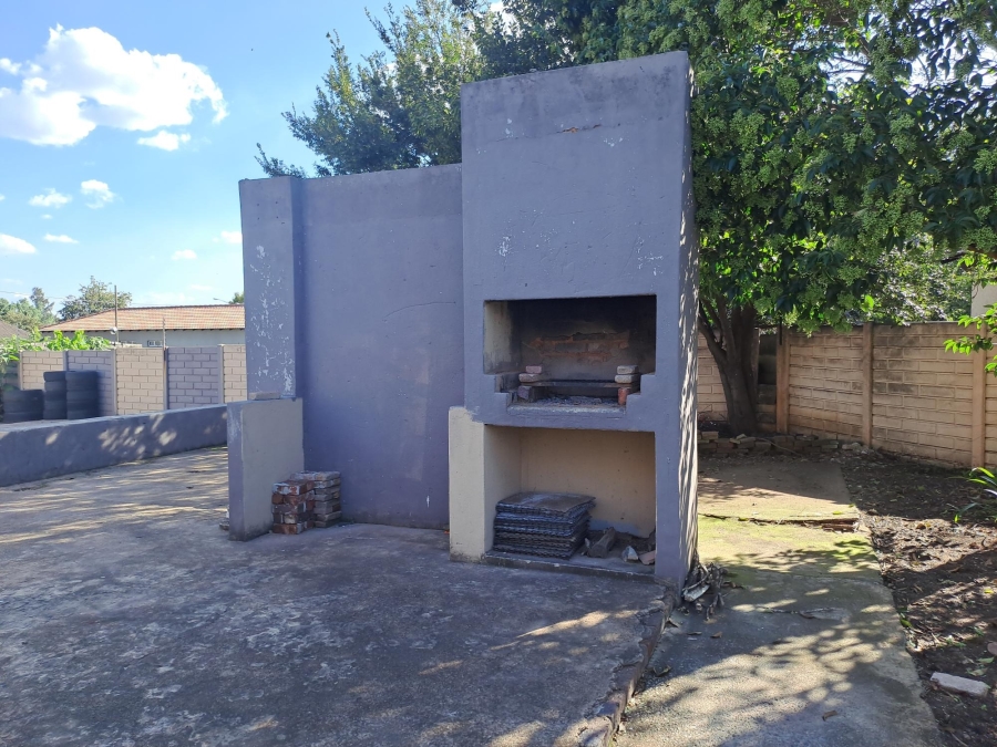 To Let 3 Bedroom Property for Rent in Dersley Gauteng