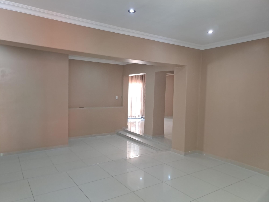 To Let 3 Bedroom Property for Rent in Dersley Gauteng