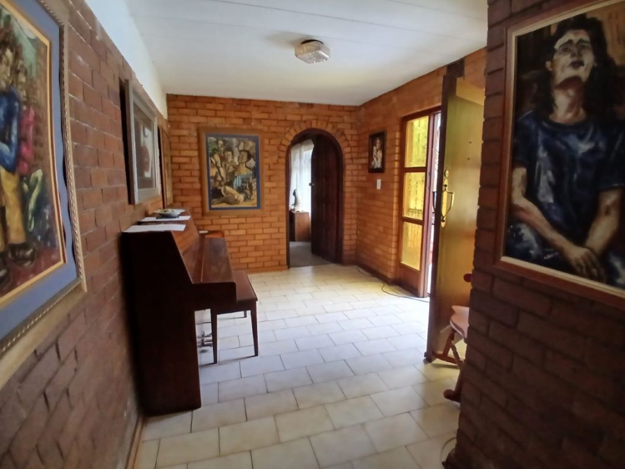 8 Bedroom Property for Sale in Parkhill Gardens Gauteng